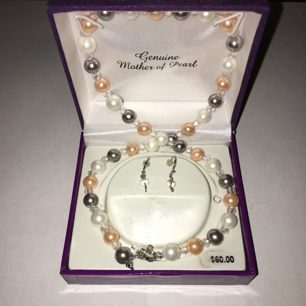 Genuine Silver Plated Mother Of Pearl Necklace And Earring Set